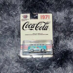 Coca Cola 1971 Collection 1958 VW Microbus 15 Window Bus - Turquoise and White